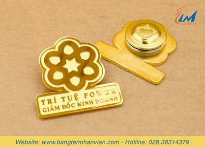 Huy hiệu đeo áo đồng đúc mạ vàng