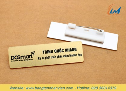 Bảng tên nhân viên nhà hàng