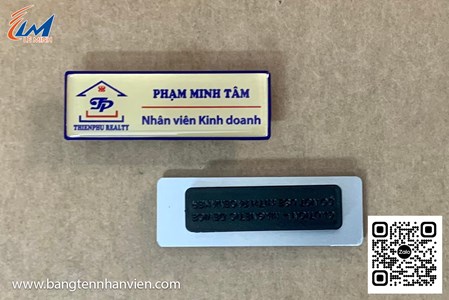 Bảng tên nhân viên KFC