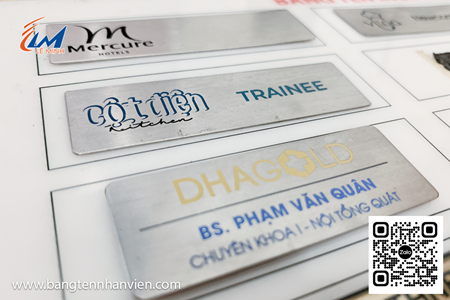 Biển tên nhân viên Gà Spa